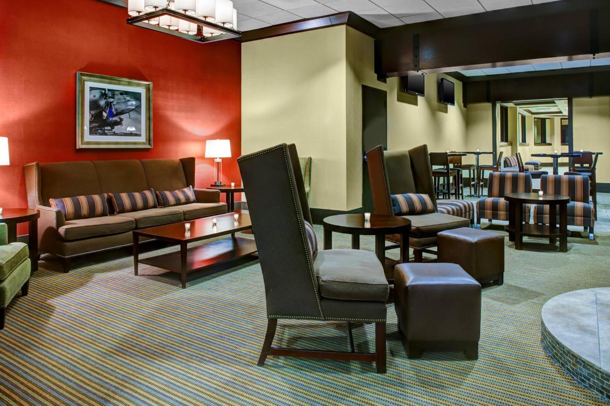 Four Points Huntsville Airport Мадисон Экстерьер фото